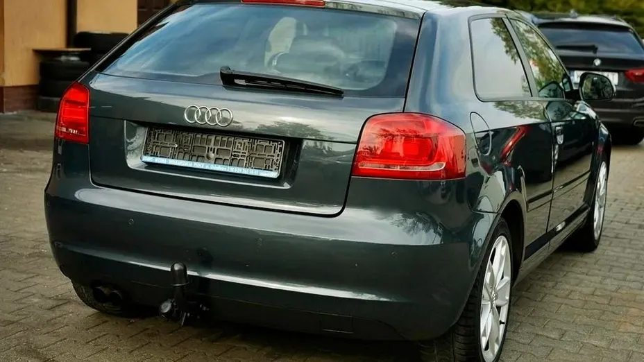 AUDI A3 -