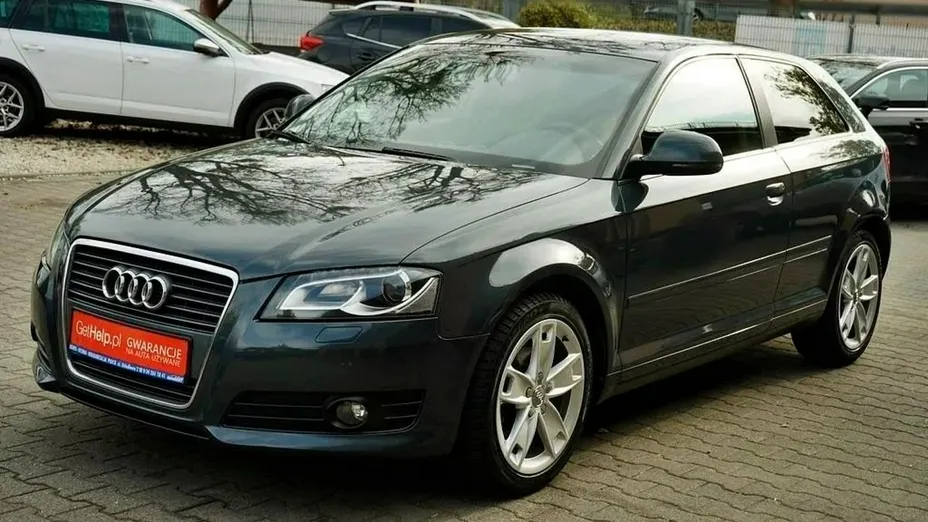 AUDI A3 -