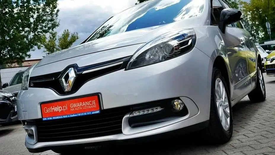 RENAULT Scenic -
