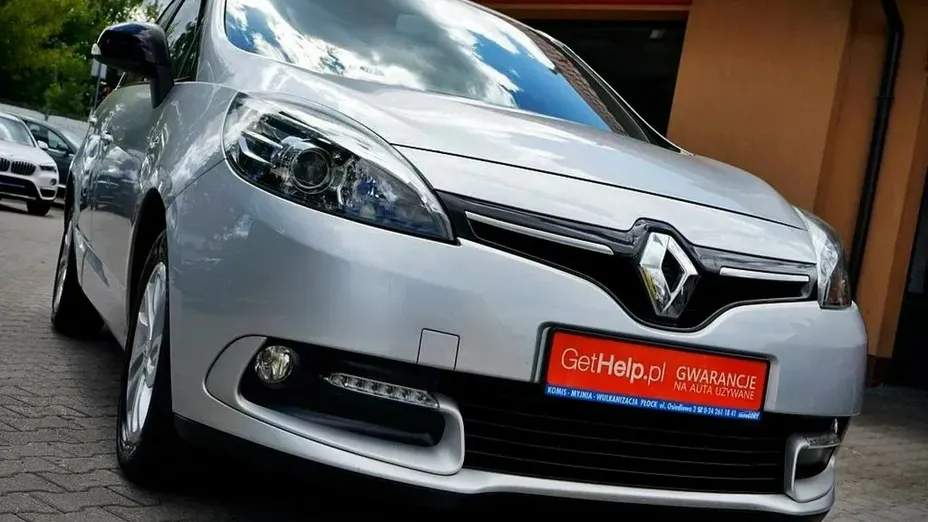 RENAULT Scenic -