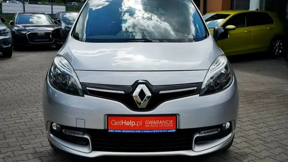 RENAULT Scenic -