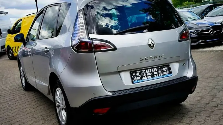 RENAULT Scenic -
