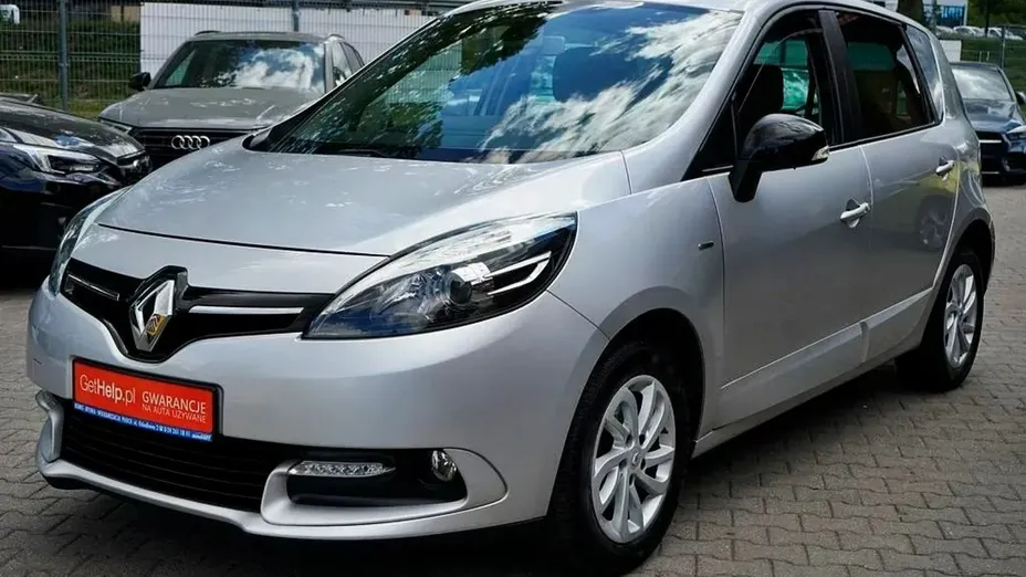 RENAULT Scenic -