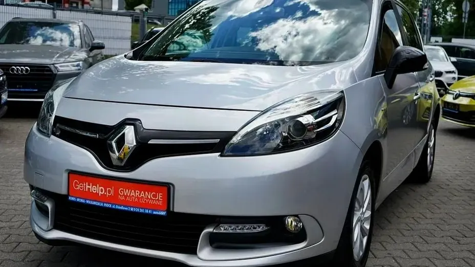 RENAULT Scenic -