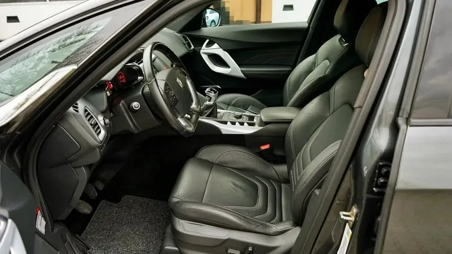 CITROEN DS5 -