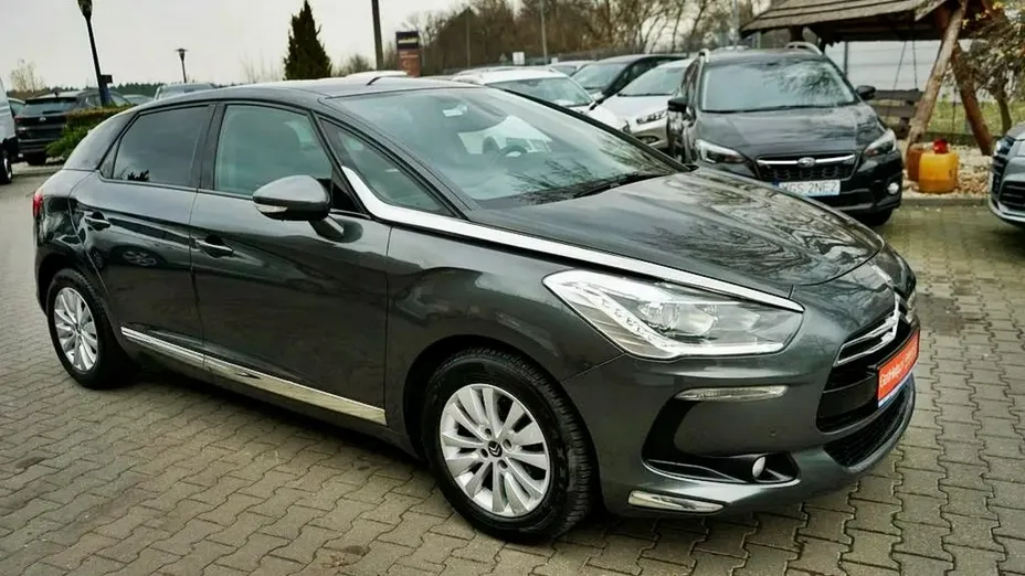 CITROEN DS5 -