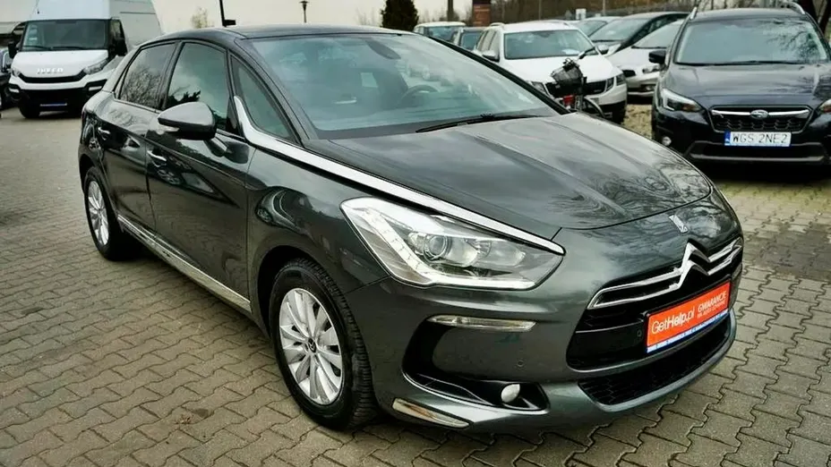 CITROEN DS5 -