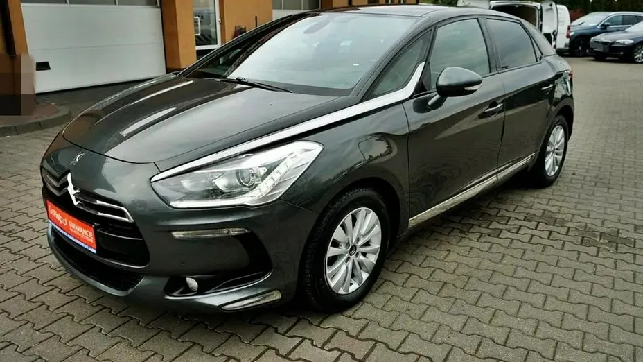 CITROEN DS5 -