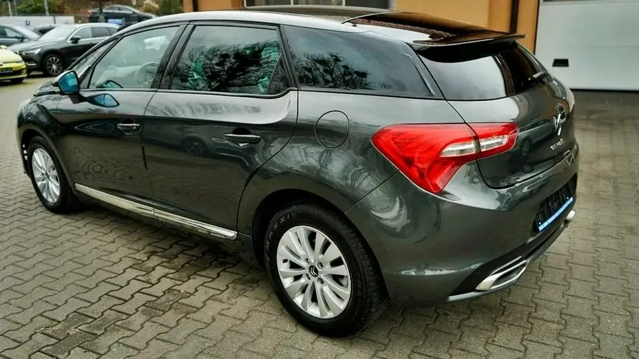 CITROEN DS5 -