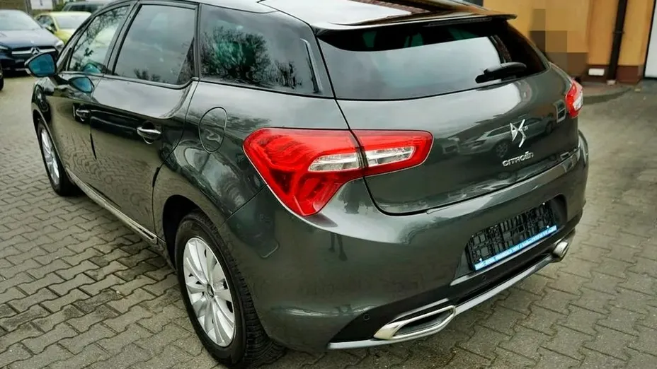 CITROEN DS5 -