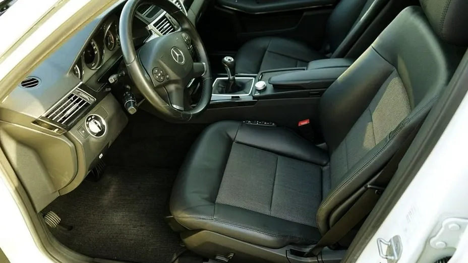 MERCEDES-BENZ E Klasa -