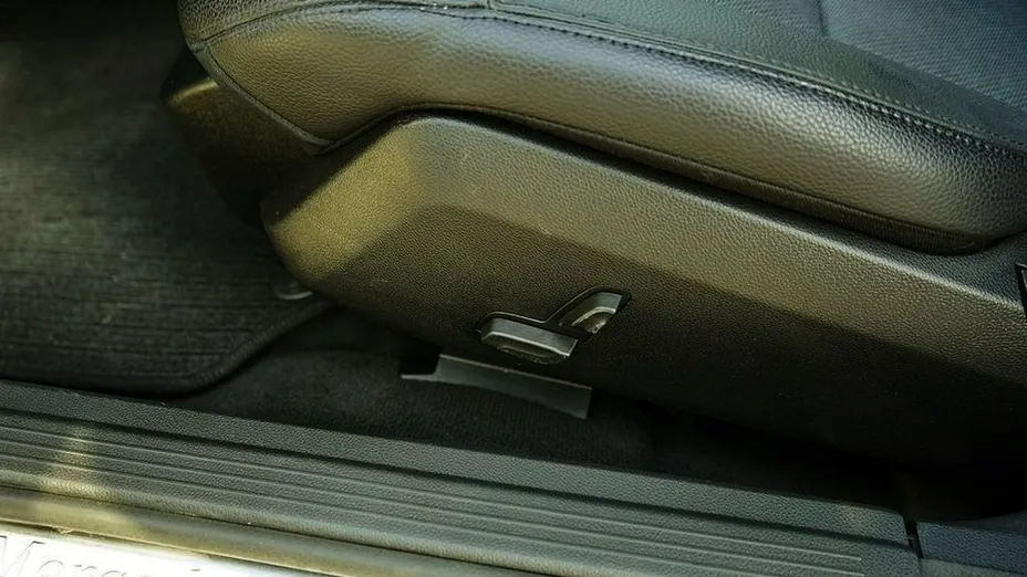 MERCEDES-BENZ E Klasa -