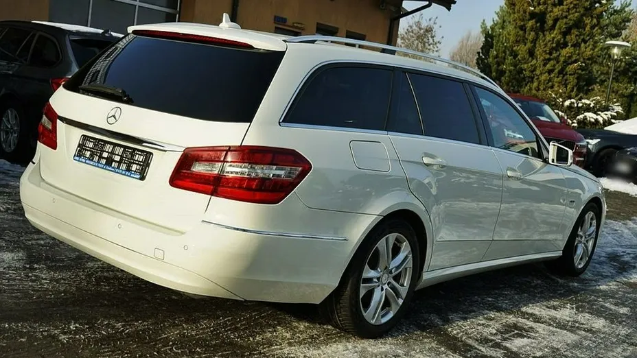 MERCEDES-BENZ E Klasa -
