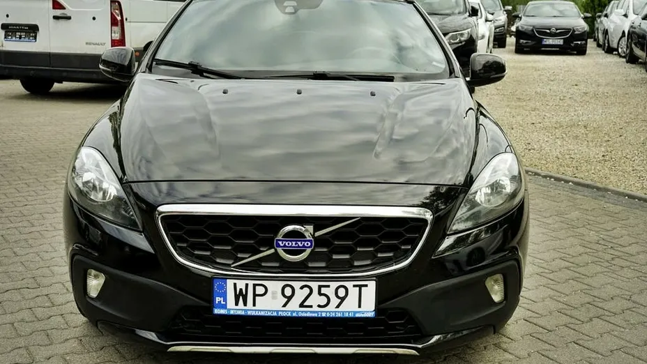 VOLVO V40 Cross Country -
