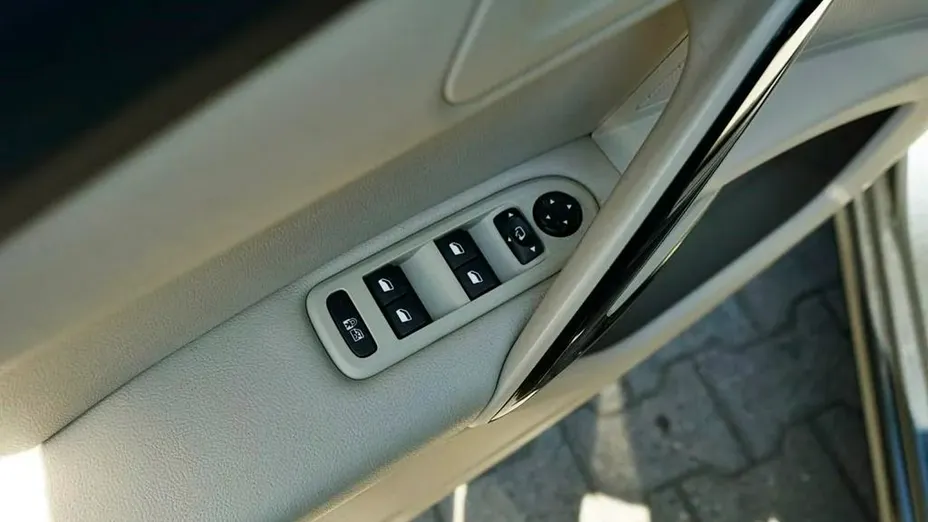 PEUGEOT 508 -
