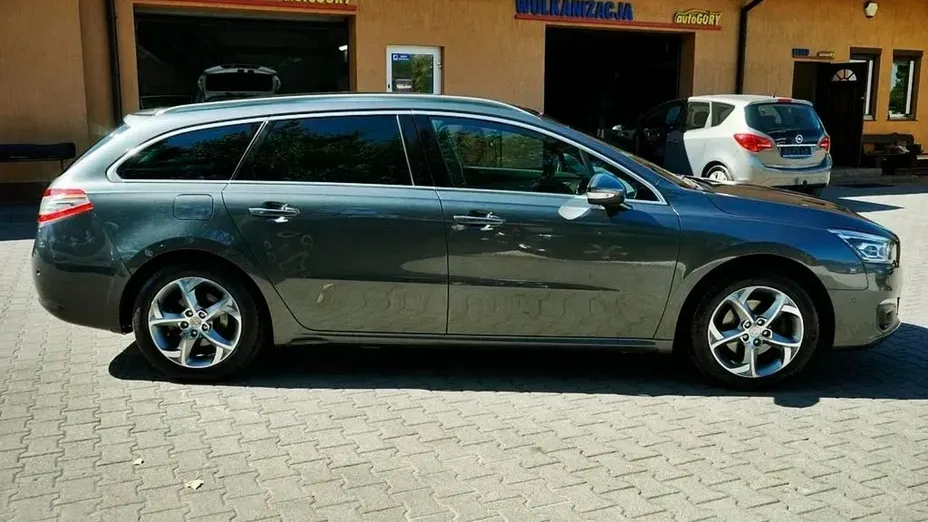 PEUGEOT 508 -