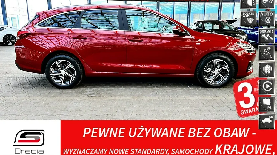 HYUNDAI i30 -