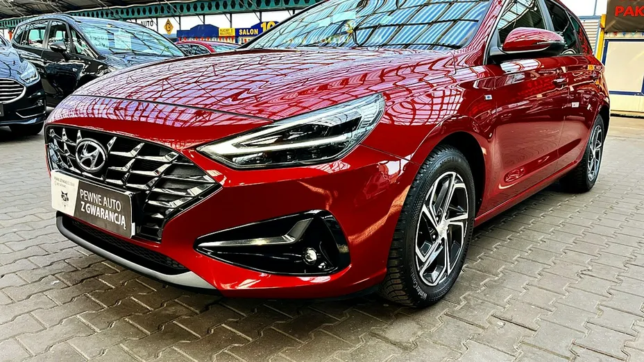 HYUNDAI i30 -