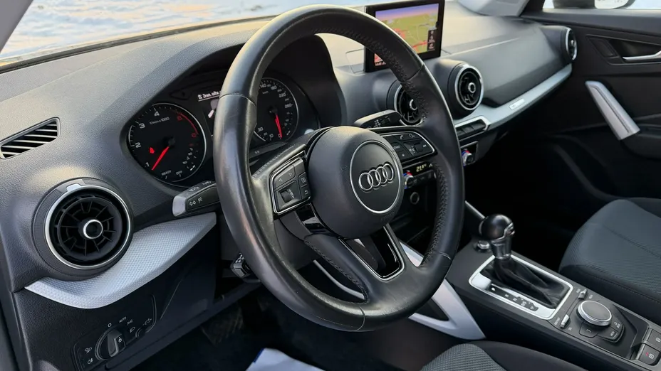 AUDI Q2 -