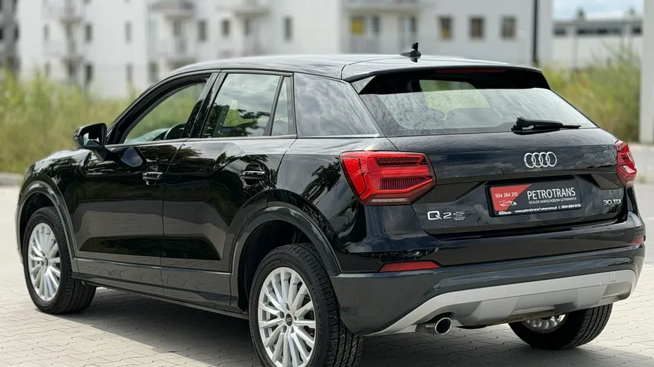AUDI Q2 -