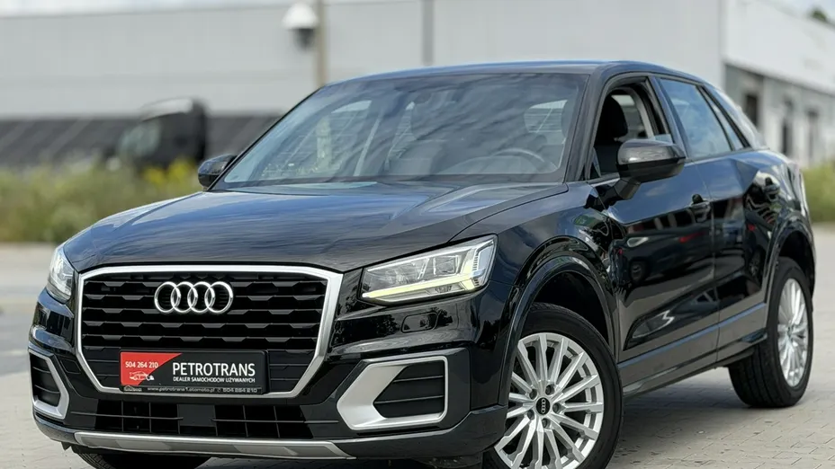 AUDI Q2 -