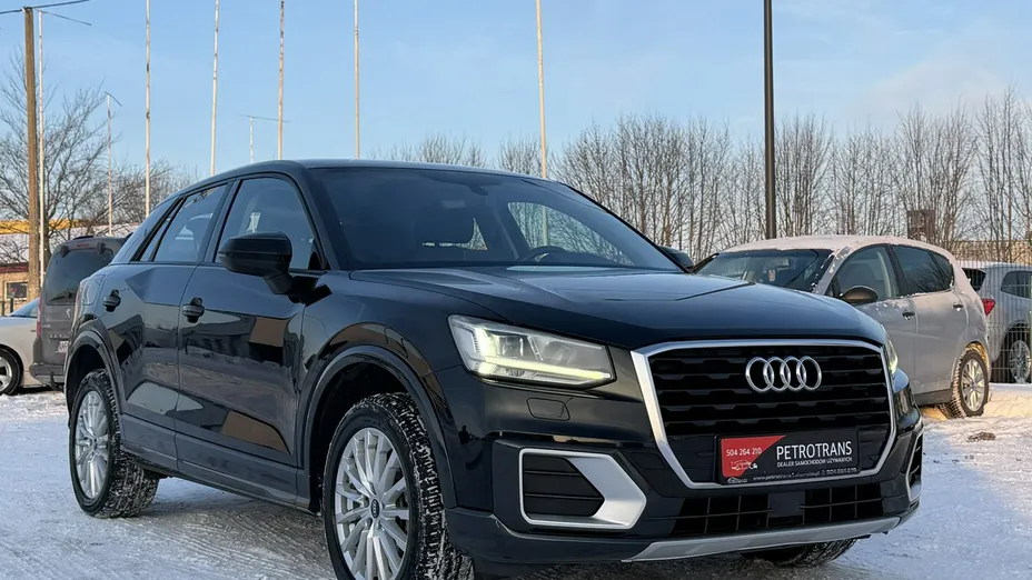 AUDI Q2 -