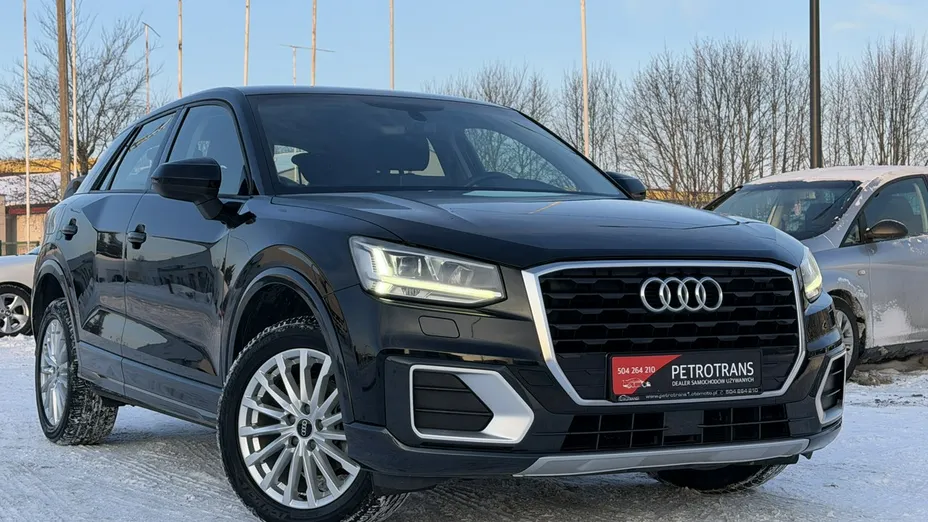 AUDI Q2 -