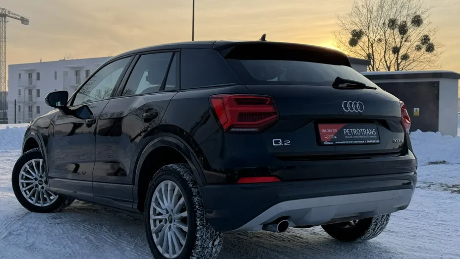 AUDI Q2 -