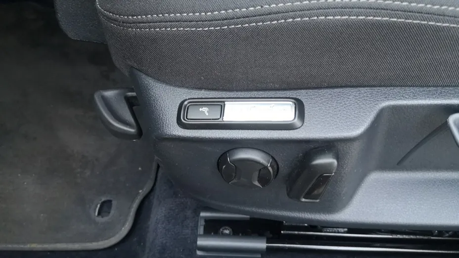 VOLKSWAGEN Passat -