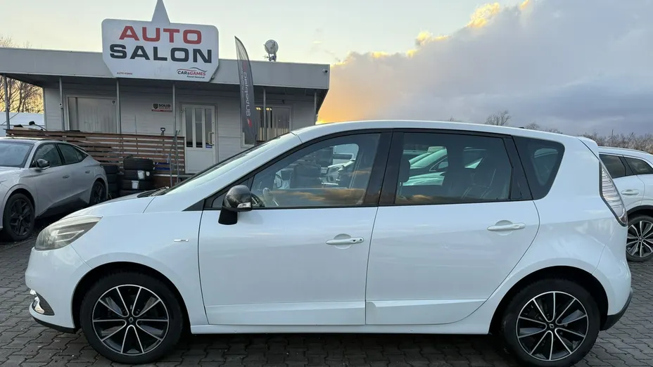 RENAULT Scenic -