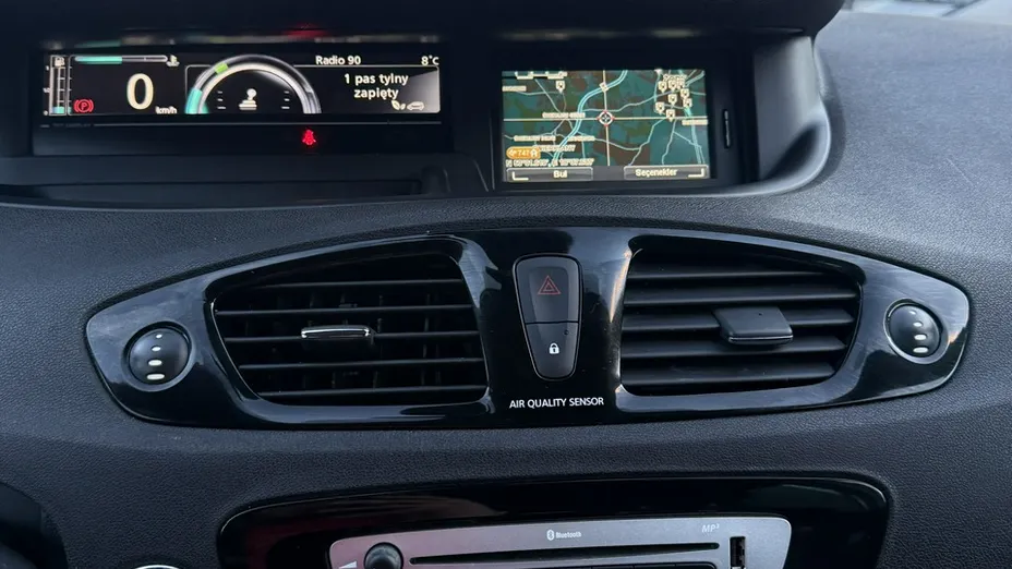 RENAULT Scenic -