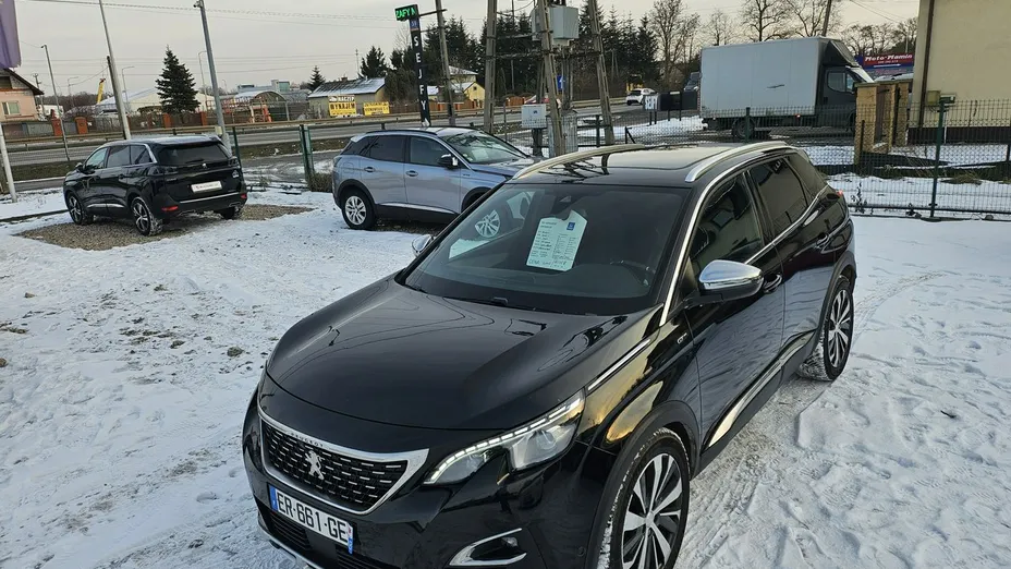 PEUGEOT 3008 -
