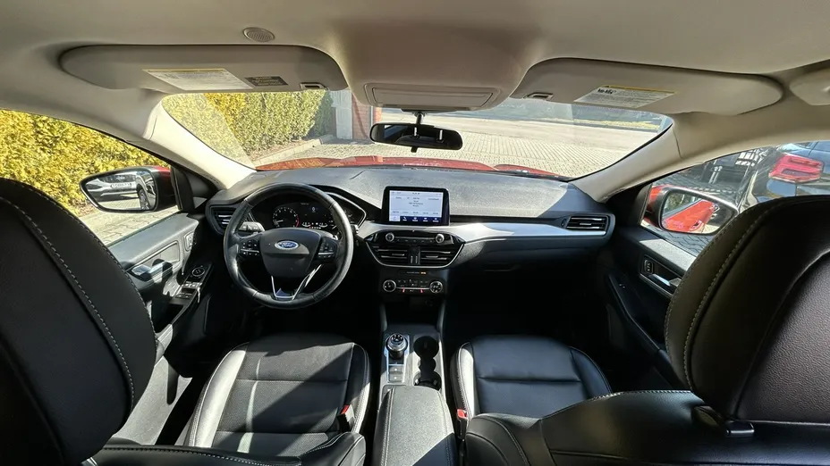 FORD Escape -
