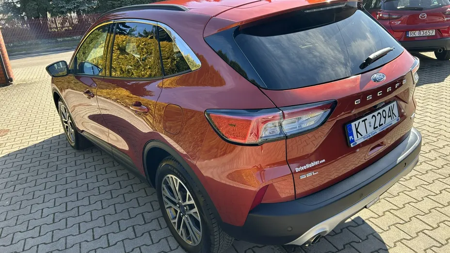 FORD Escape -