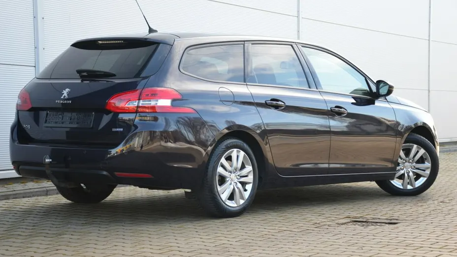 PEUGEOT 308 -