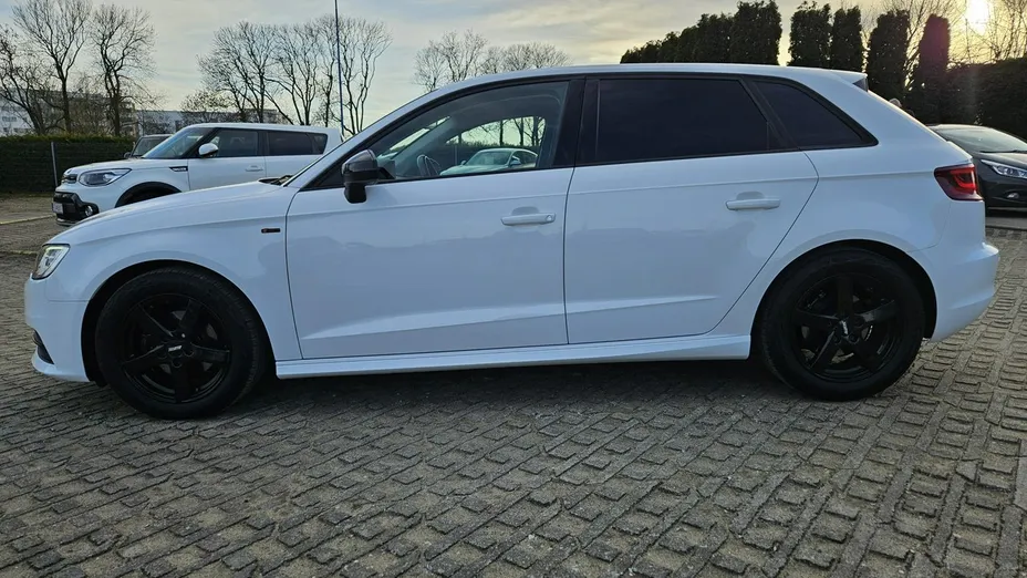 AUDI A3 -