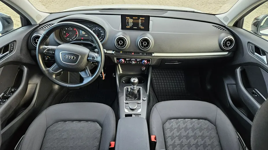 AUDI A3 -