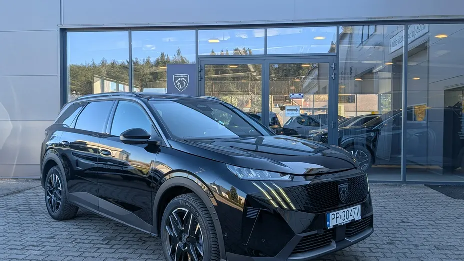 PEUGEOT 5008 -