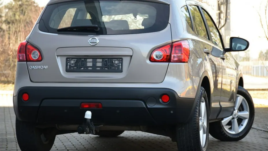 NISSAN Qashqai -