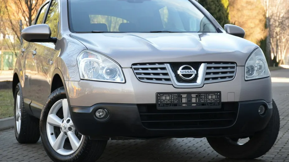 NISSAN Qashqai -