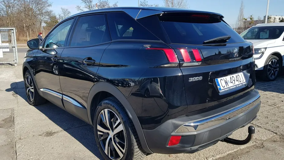 PEUGEOT 3008 -