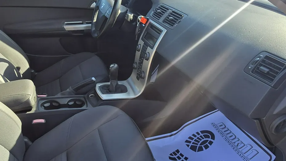 VOLVO C30 -