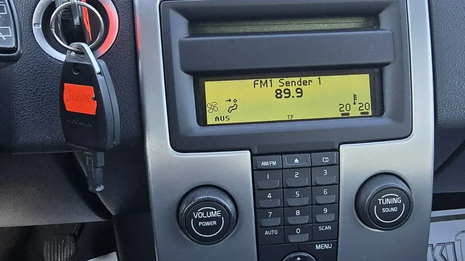 VOLVO C30 -