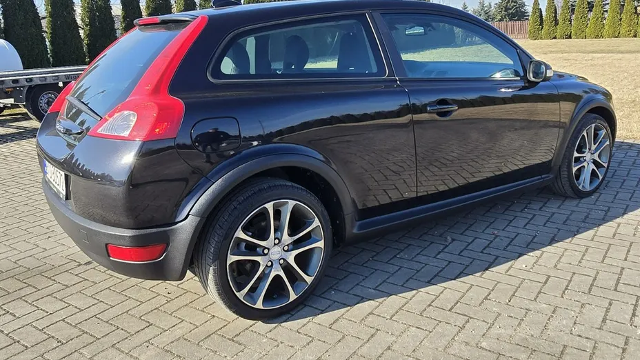 VOLVO C30 -
