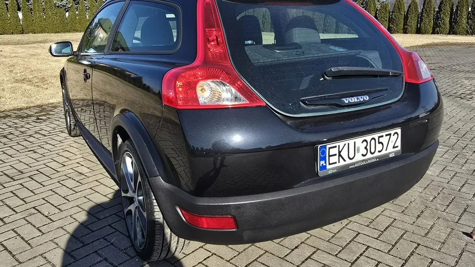 VOLVO C30 -
