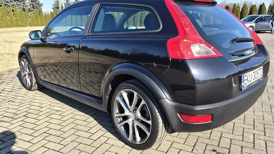 VOLVO C30 -