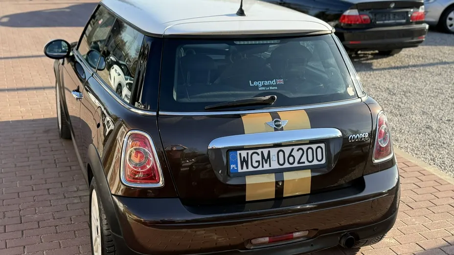 MINI Cooper -