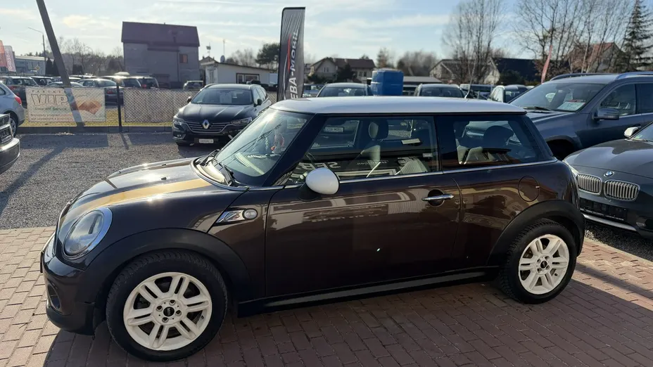 MINI Cooper -