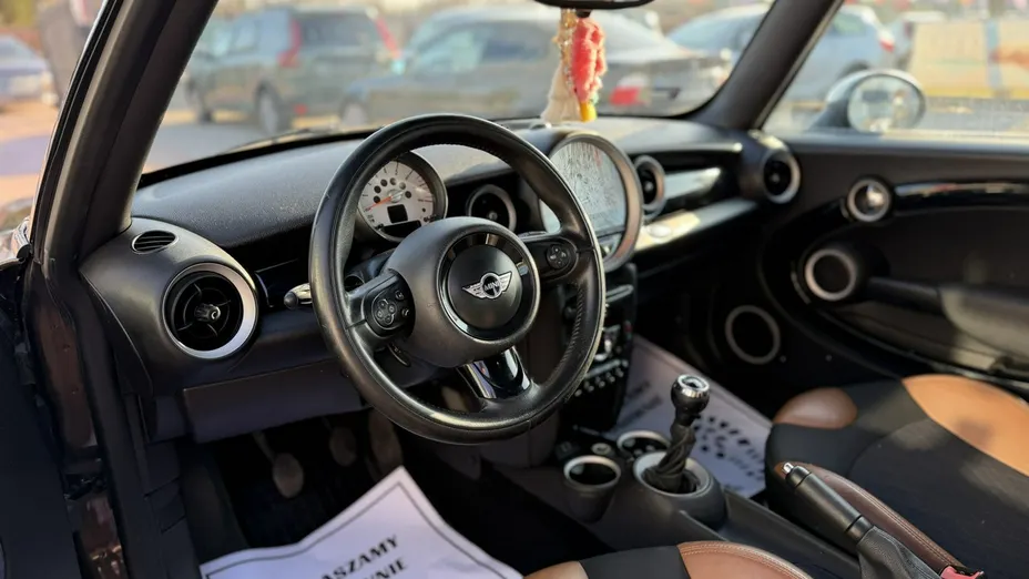 MINI Cooper -