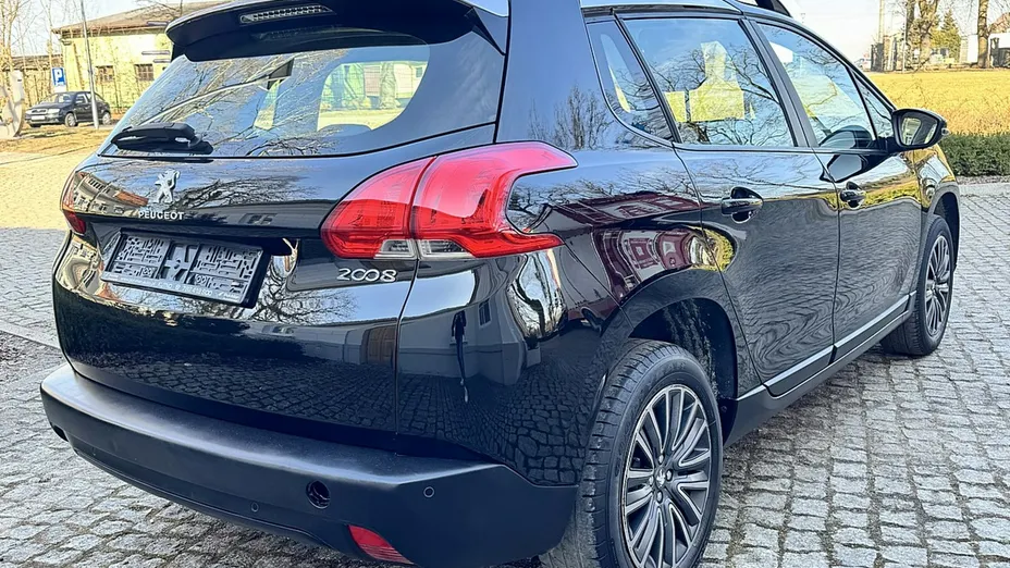PEUGEOT 2008 -